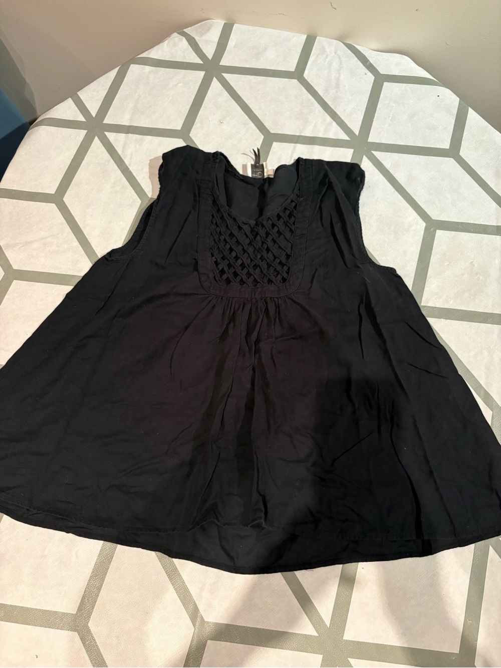 3/15$ HD in Paris Black Sleeveless Camisole with Woven Front Yoke